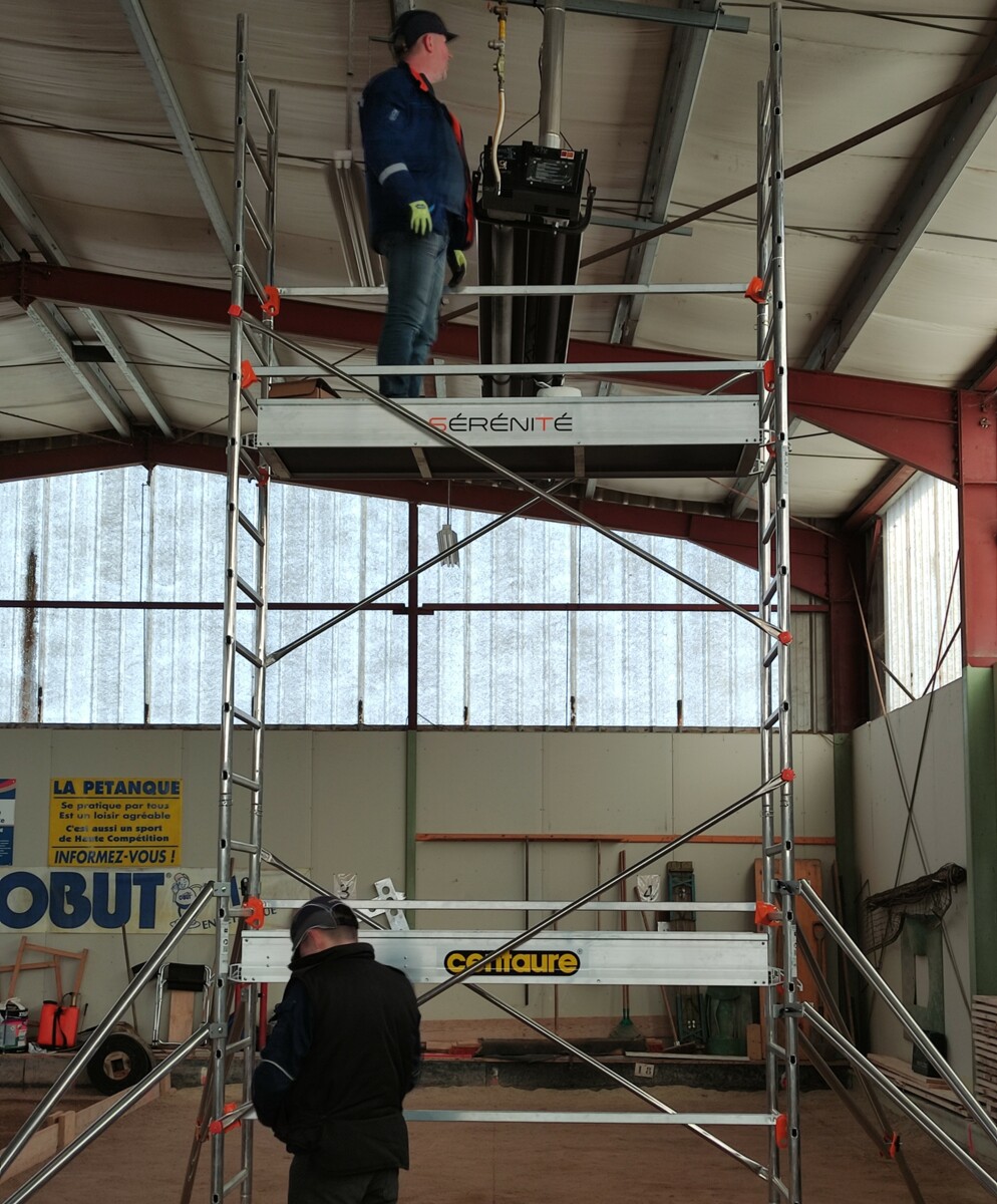 Dans le boulodrome chauffé - Au menu /CLIQUEZ